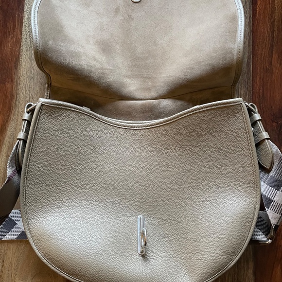 Burberry Large Rocking Horse Satchel - Picture 5 of 6